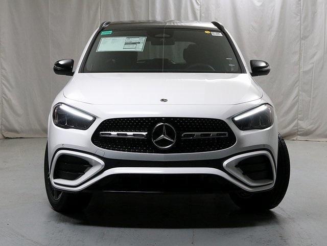 new 2025 Mercedes-Benz GLA 250 car, priced at $53,765