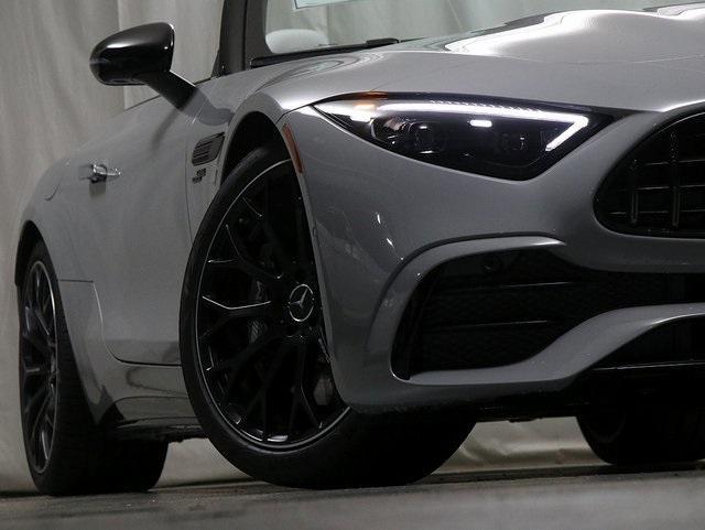 new 2024 Mercedes-Benz AMG SL 43 car, priced at $136,785