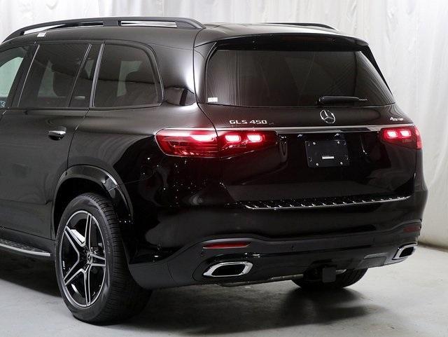 new 2025 Mercedes-Benz GLS 450 car, priced at $98,145