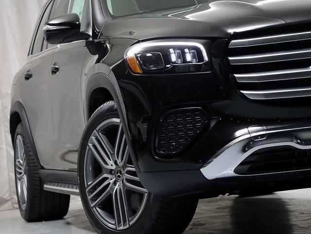 new 2026 Mercedes-Benz GLS 450 car, priced at $95,945