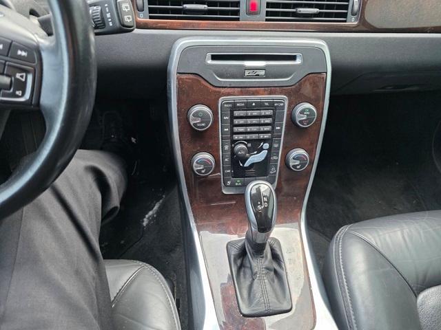 used 2015 Volvo XC70 car, priced at $19,541