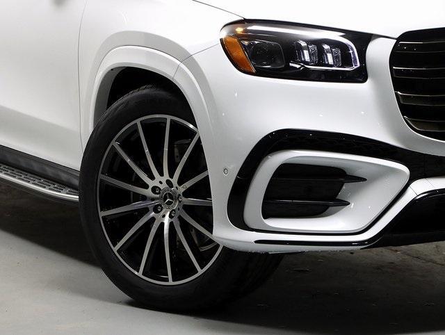 new 2025 Mercedes-Benz GLS 580 car, priced at $124,375