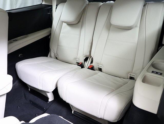 new 2025 Mercedes-Benz GLS 580 car, priced at $124,375