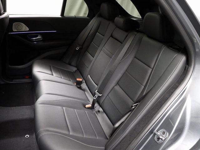 new 2025 Mercedes-Benz GLE 450 car, priced at $77,095