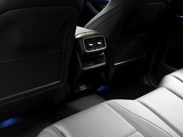 new 2025 Mercedes-Benz GLE 450 car, priced at $77,095