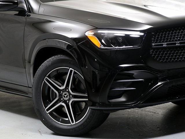 new 2025 Mercedes-Benz GLE 450 car, priced at $83,720