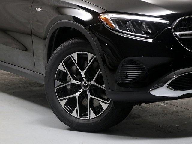 new 2025 Mercedes-Benz GLC 350e car, priced at $67,385