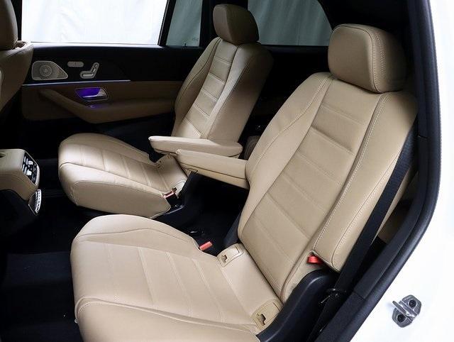 new 2025 Mercedes-Benz GLS 450 car, priced at $106,545