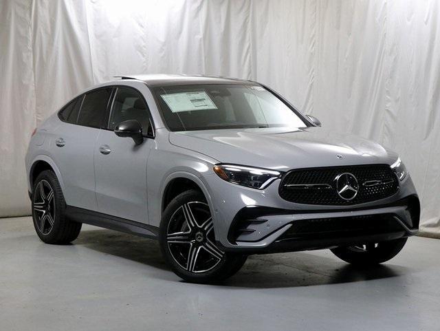 new 2025 Mercedes-Benz GLC 300 car, priced at $70,075