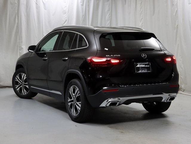 new 2025 Mercedes-Benz GLA 250 car, priced at $47,295