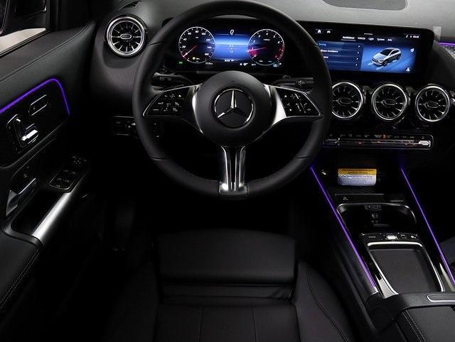 new 2025 Mercedes-Benz GLA 250 car, priced at $47,295