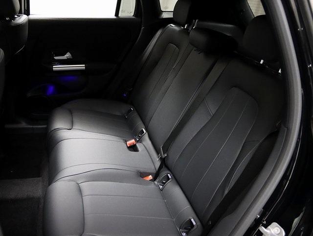 new 2025 Mercedes-Benz GLA 250 car, priced at $47,295