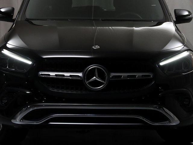 new 2025 Mercedes-Benz GLA 250 car, priced at $47,295