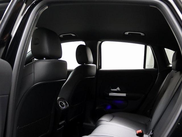 new 2025 Mercedes-Benz GLA 250 car, priced at $47,295