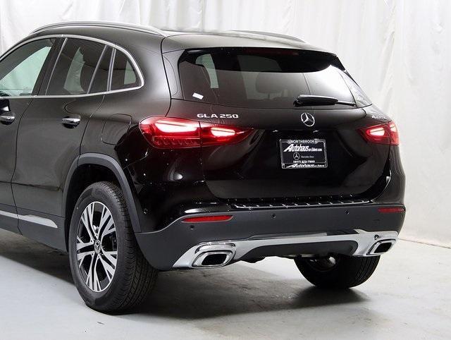 new 2025 Mercedes-Benz GLA 250 car, priced at $47,295