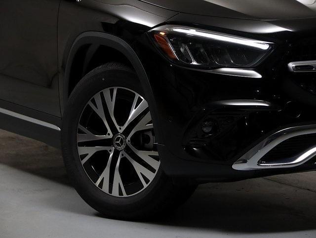 new 2025 Mercedes-Benz GLA 250 car, priced at $47,295