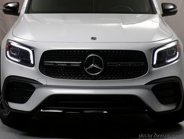 new 2023 Mercedes-Benz GLB 250 car, priced at $52,695