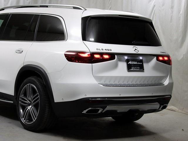 new 2025 Mercedes-Benz GLS 450 car, priced at $97,395