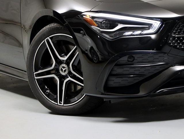 new 2025 Mercedes-Benz CLA 250 car, priced at $52,015