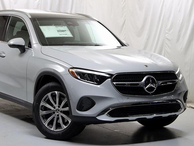 new 2025 Mercedes-Benz GLC 300 car, priced at $58,305
