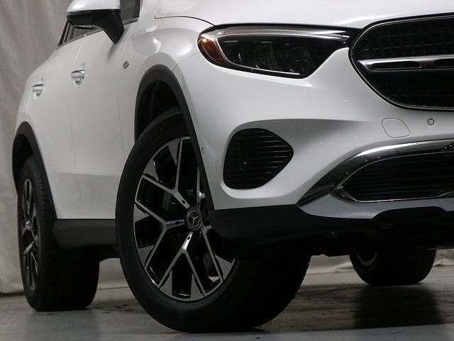 new 2025 Mercedes-Benz GLC 350e car, priced at $67,415