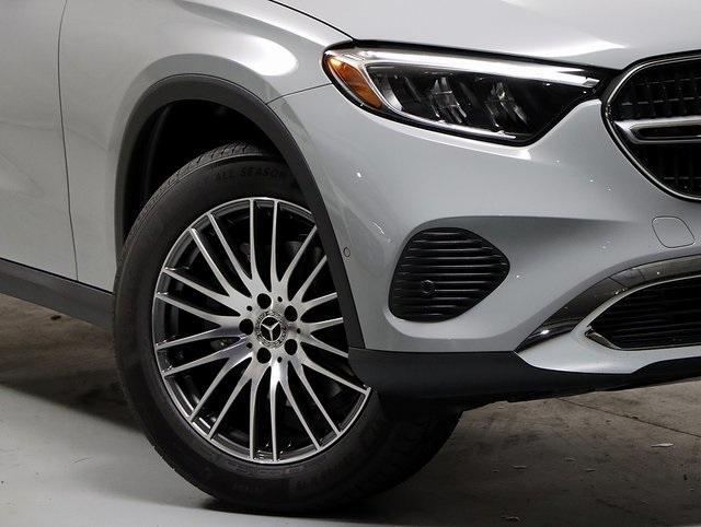 new 2025 Mercedes-Benz GLC 300 car, priced at $59,655