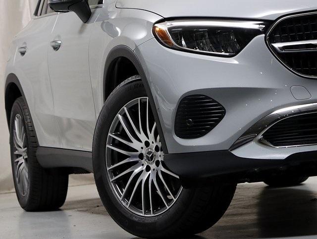 new 2025 Mercedes-Benz GLC 300 car, priced at $59,655