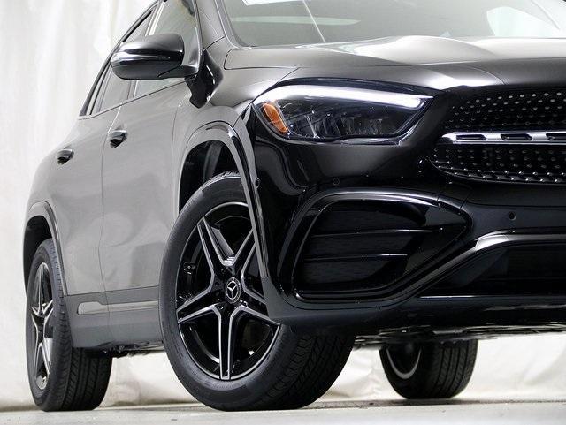 new 2025 Mercedes-Benz GLA 250 car, priced at $53,165