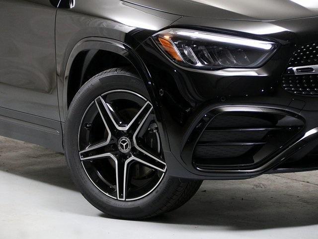 new 2025 Mercedes-Benz GLA 250 car, priced at $53,165