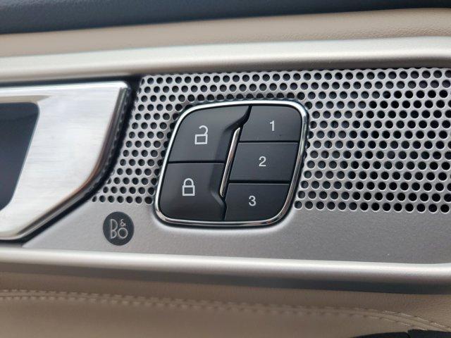 used 2020 Ford Explorer car, priced at $25,900