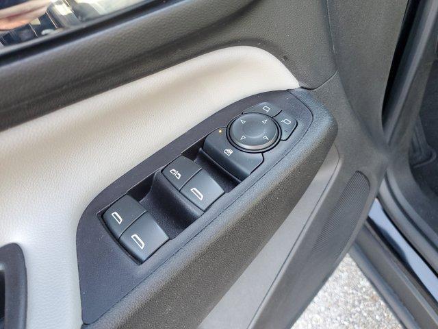 used 2022 Chevrolet Equinox car, priced at $18,900