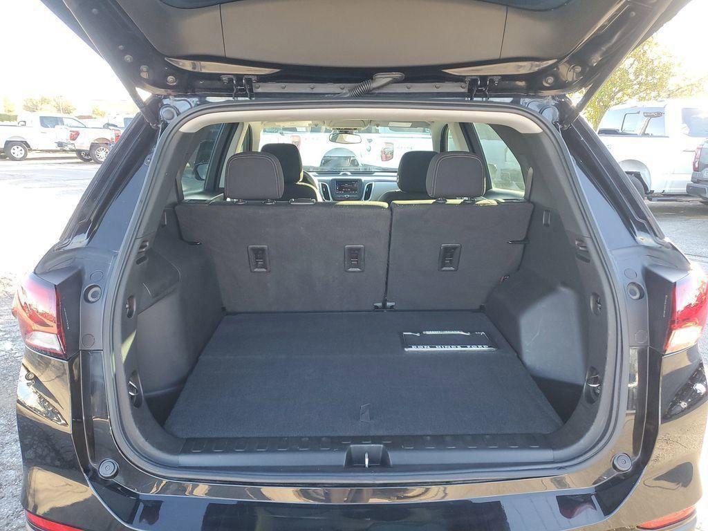 used 2022 Chevrolet Equinox car, priced at $18,200