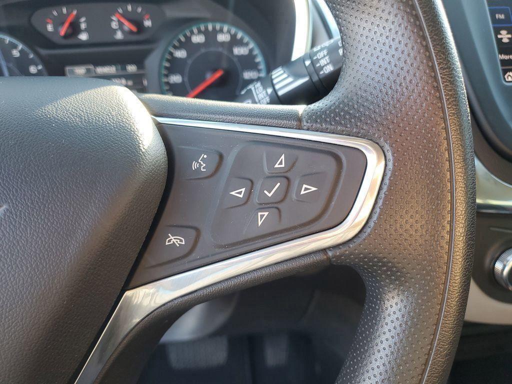 used 2022 Chevrolet Equinox car, priced at $18,200