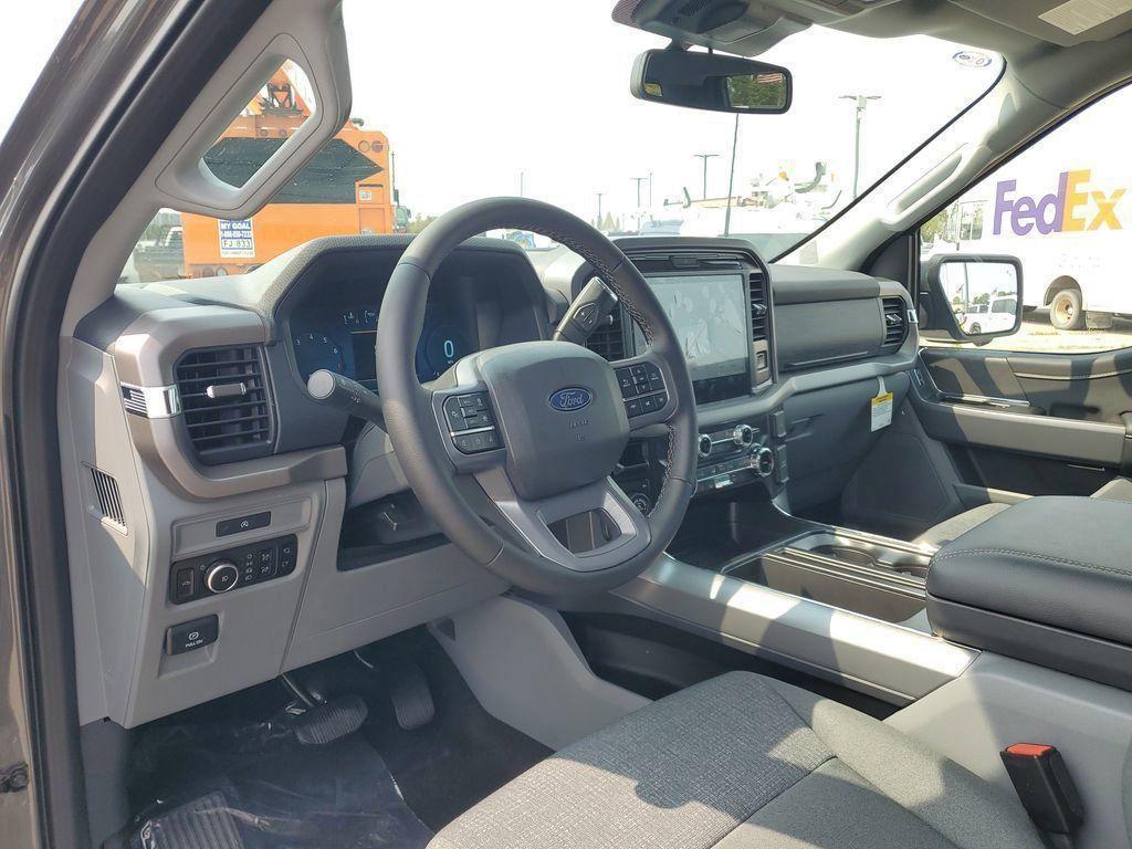 new 2025 Ford F-150 car, priced at $61,413
