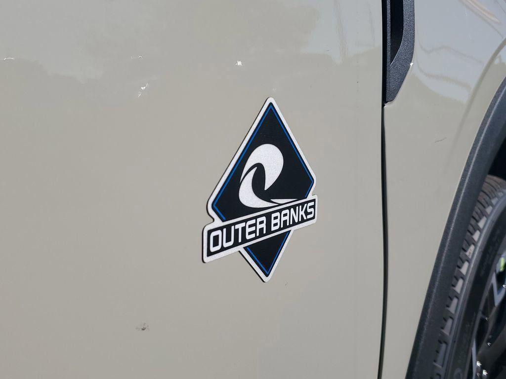 new 2025 Ford Bronco Sport car, priced at $37,686