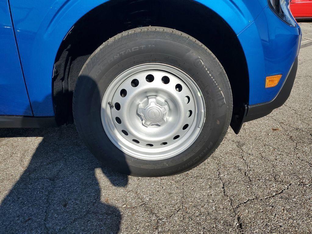 new 2025 Ford Maverick car, priced at $31,582