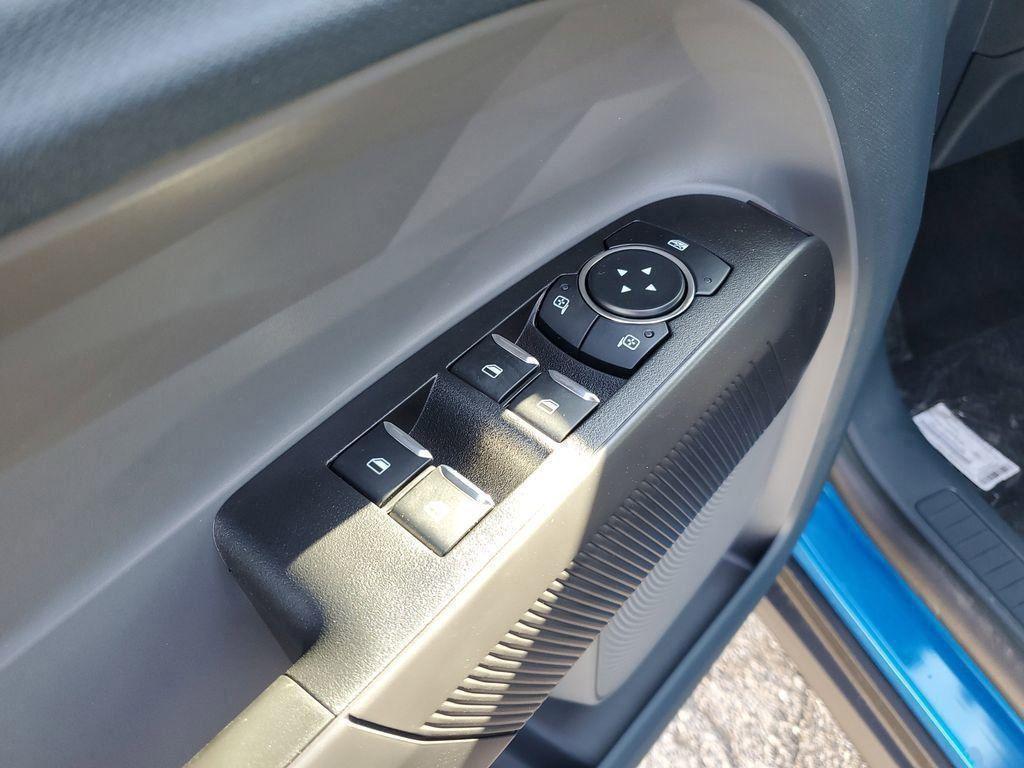 new 2025 Ford Maverick car, priced at $31,582