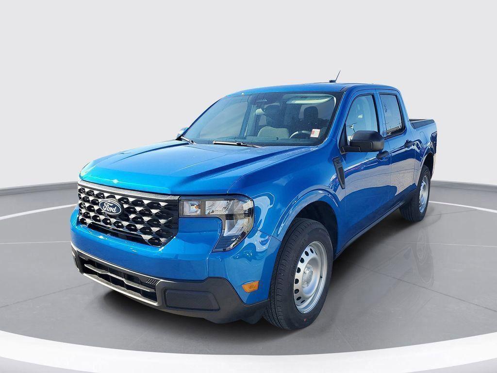 new 2025 Ford Maverick car, priced at $31,582