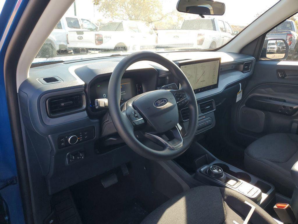 new 2025 Ford Maverick car, priced at $31,582