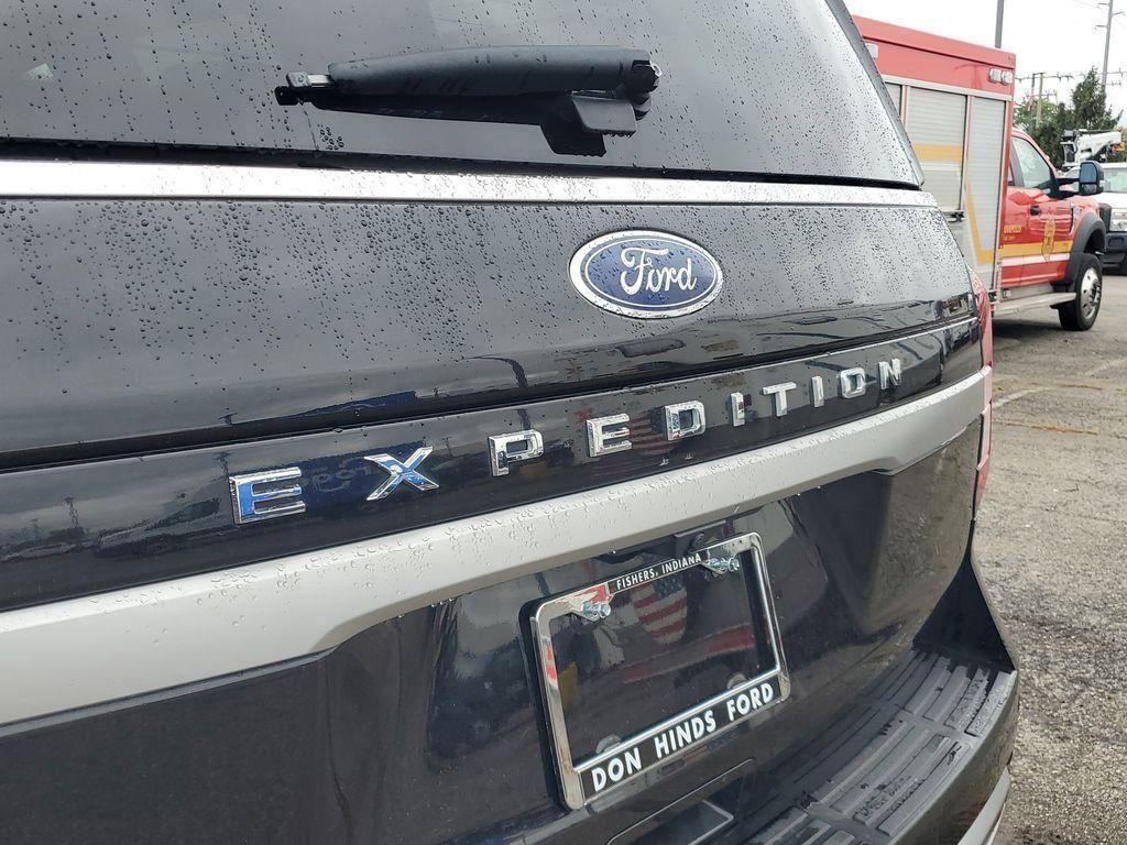 used 2024 Ford Expedition car, priced at $44,506