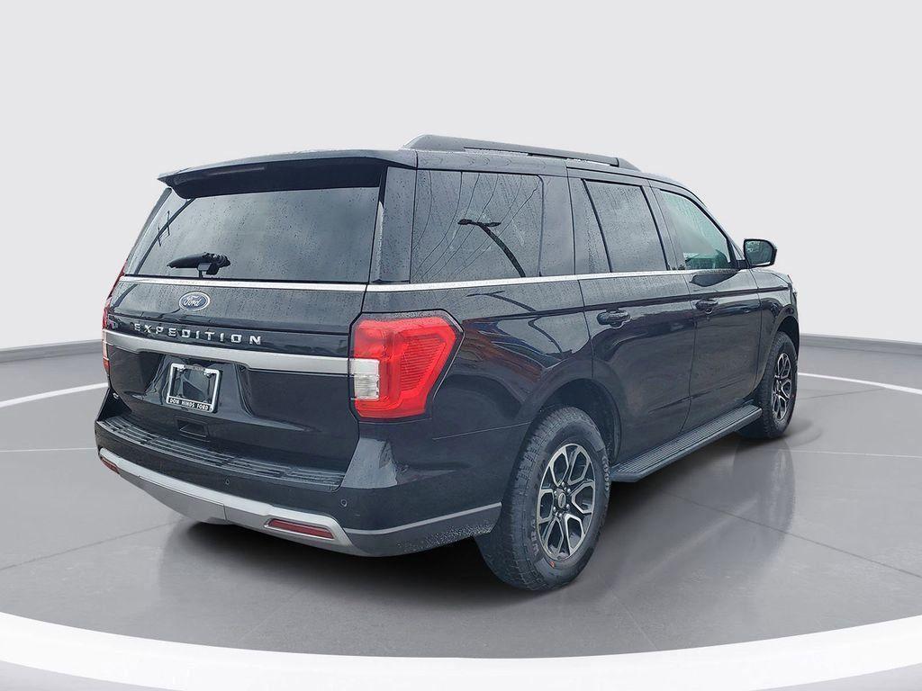 used 2024 Ford Expedition car, priced at $44,506
