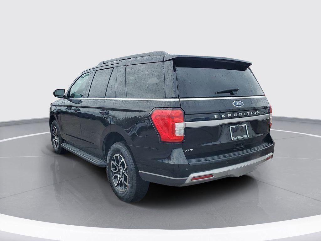 used 2024 Ford Expedition car, priced at $44,506