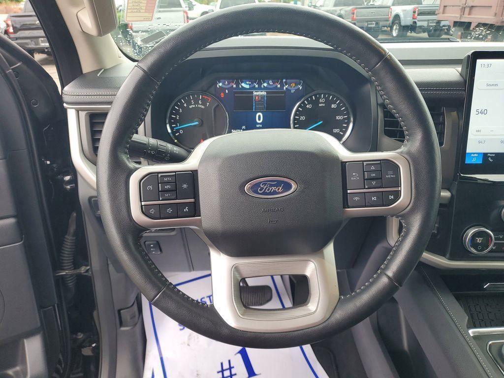 used 2024 Ford Expedition car, priced at $44,506