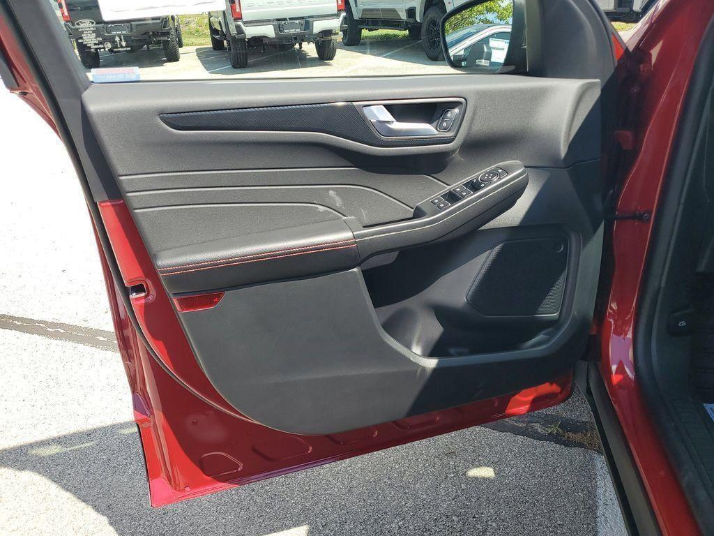 new 2025 Ford Escape car, priced at $28,644