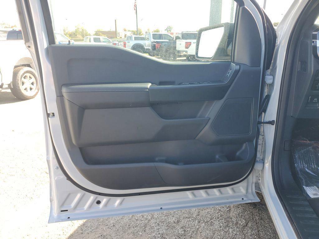 new 2025 Ford F-150 car, priced at $47,055