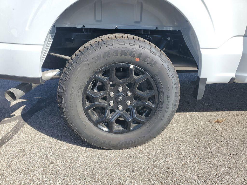 new 2025 Ford F-150 car, priced at $47,055
