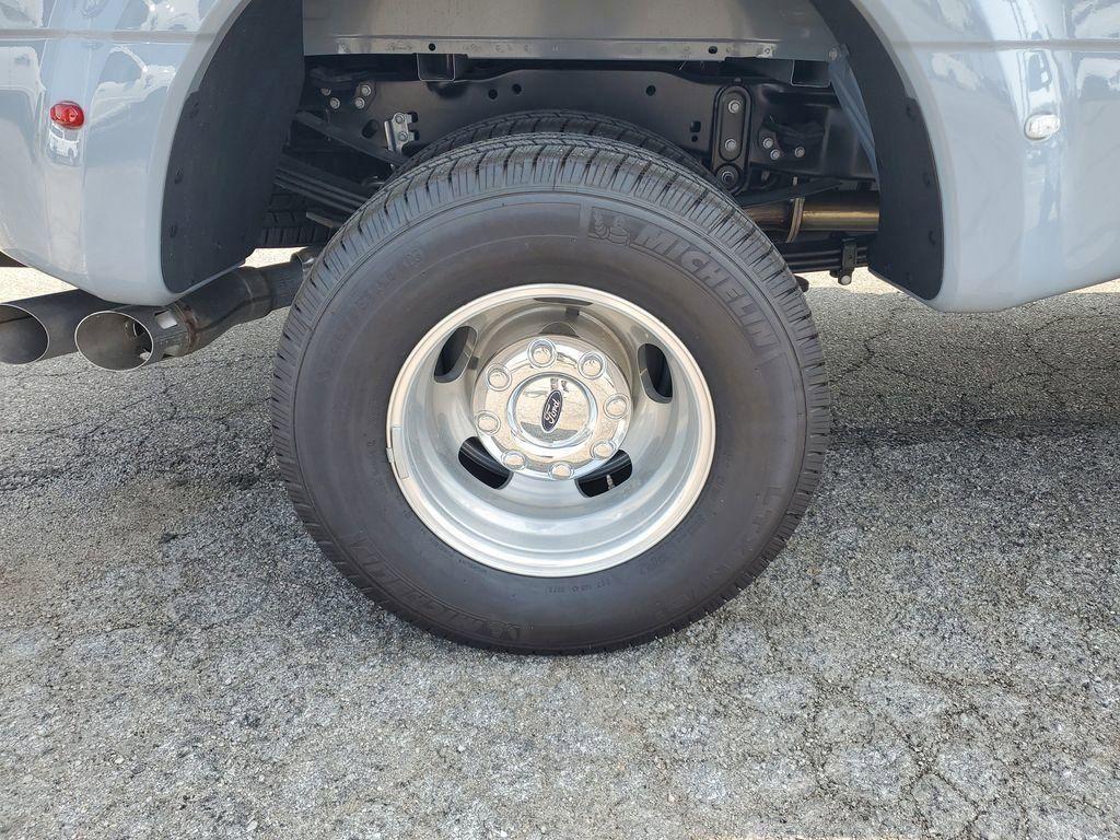 new 2025 Ford F-350 car, priced at $85,318