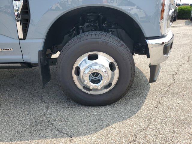 new 2025 Ford F-350 car, priced at $90,100