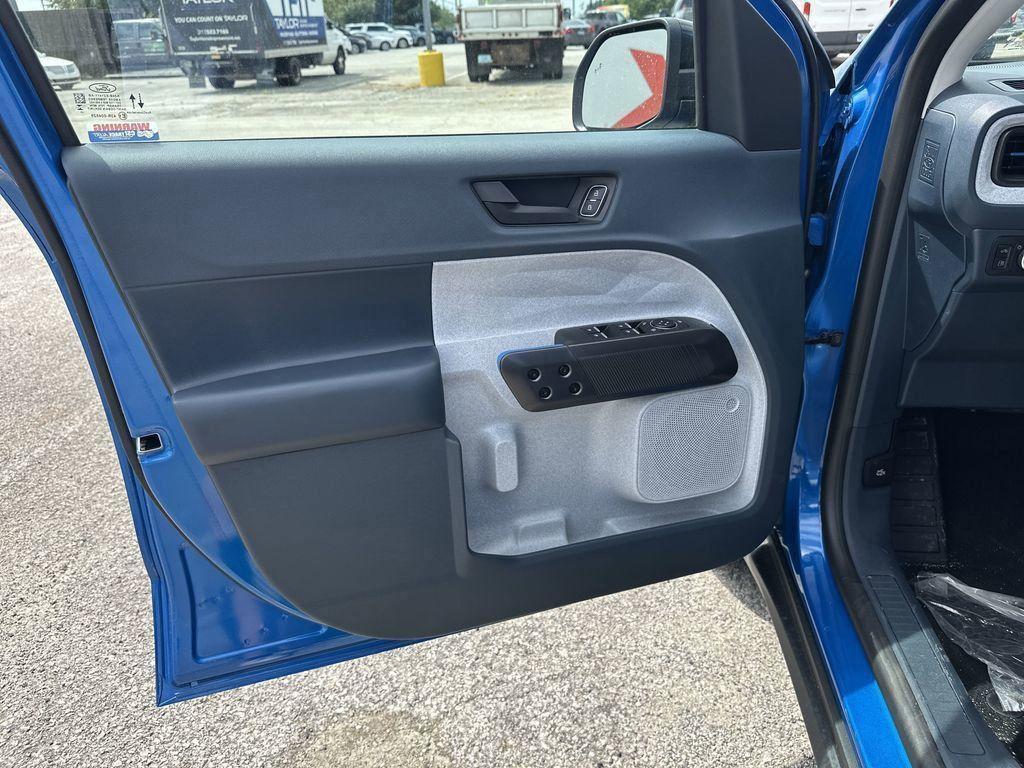 new 2025 Ford Maverick car, priced at $33,958