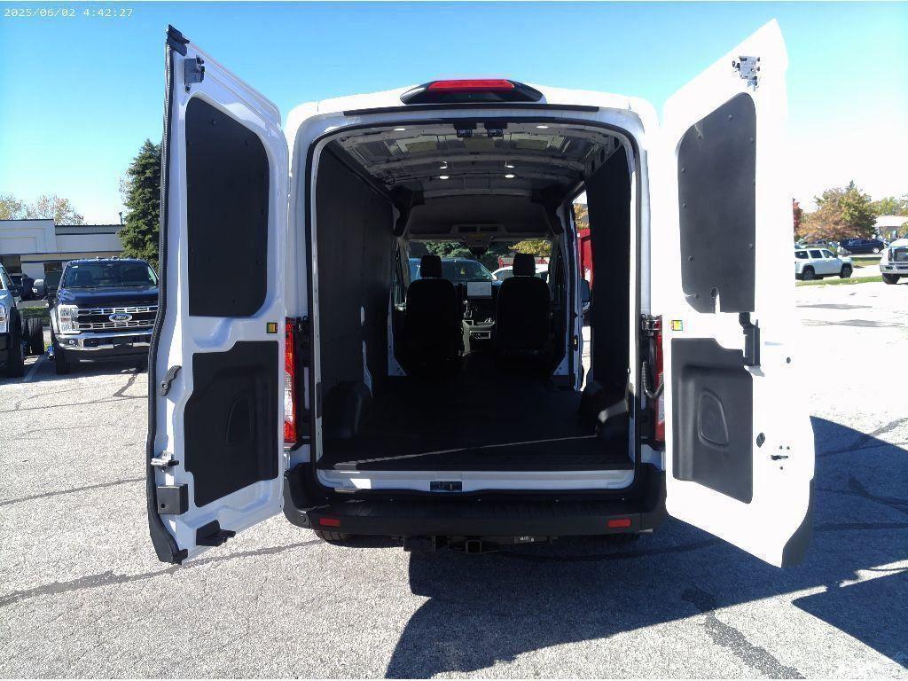 new 2026 Ford Transit-250 car